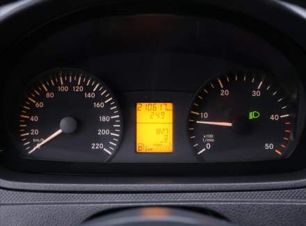 Mercedes-Benz - Vito