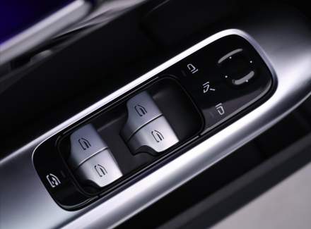 Mercedes-Benz - C-class