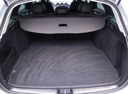 Mercedes-Benz - C-class