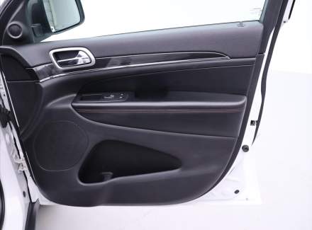 Jeep - Grand Cherokee