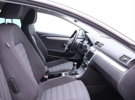 Volkswagen - Passat CC