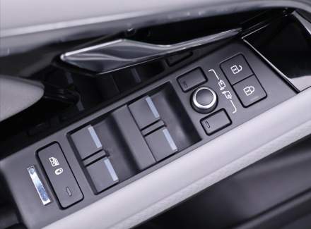 Land Rover - Range Rover Evoque