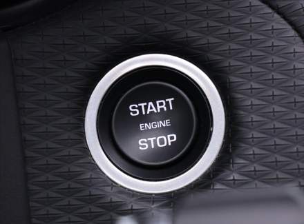 Land Rover - Range Rover Velar