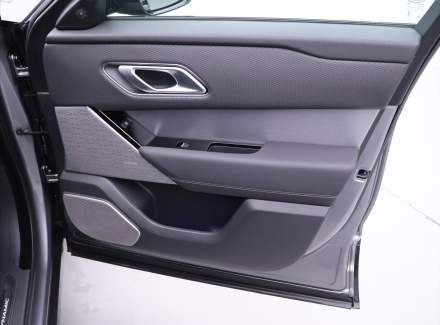 Land Rover - Range Rover Velar