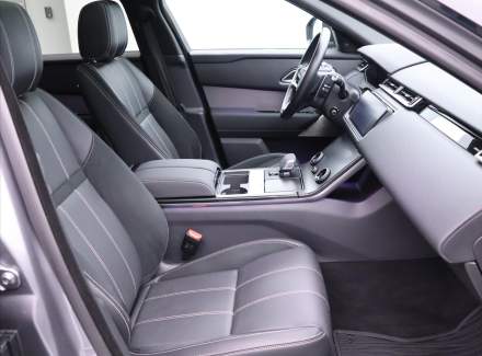 Land Rover - Range Rover Velar