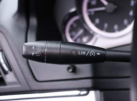 Mercedes-Benz - E-class