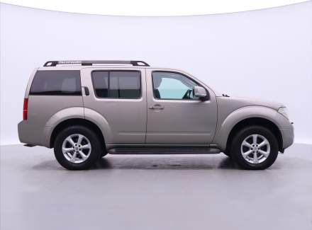 Nissan - Pathfinder