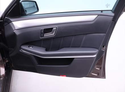 Mercedes-Benz - E-class