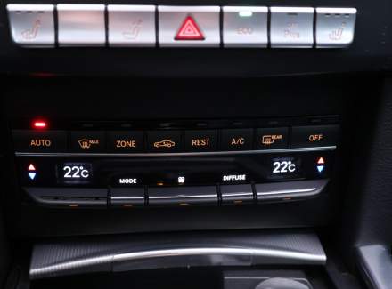 Mercedes-Benz - E-class