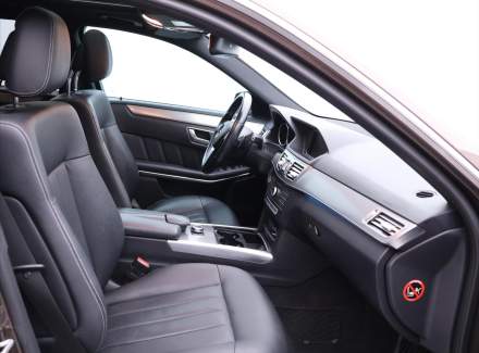 Mercedes-Benz - E-class