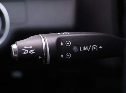 Mercedes-Benz - E-class