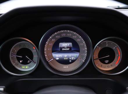 Mercedes-Benz - E-class