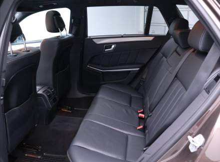 Mercedes-Benz - E-class