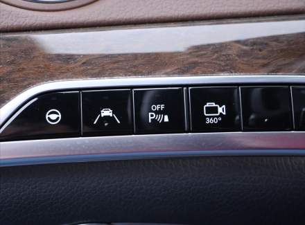 Mercedes-Benz - S-class