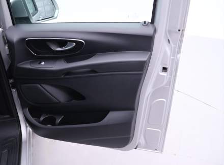 Mercedes-Benz - Vito