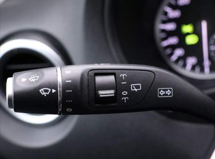Mercedes-Benz - Vito