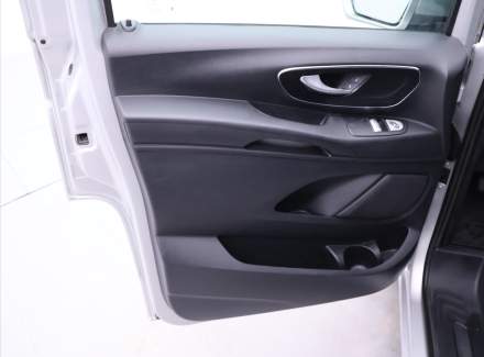 Mercedes-Benz - Vito