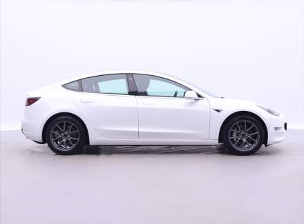Tesla - Model 3