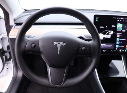 Tesla - Model 3