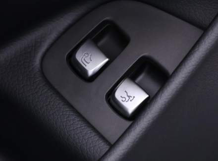 Mercedes-Benz - E-class