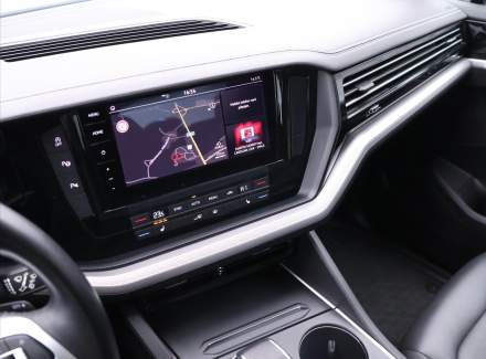 Volkswagen - Touareg