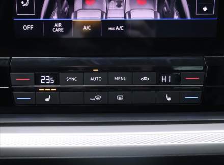 Volkswagen - Touareg