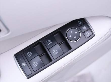 Mercedes-Benz - E-class