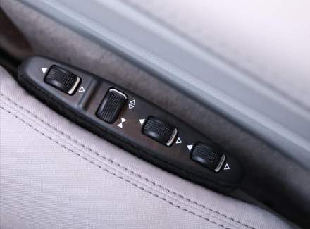 Mercedes-Benz - E-class