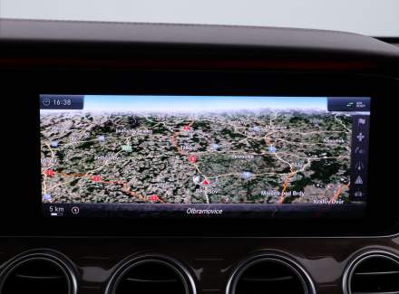 Mercedes-Benz - E-class