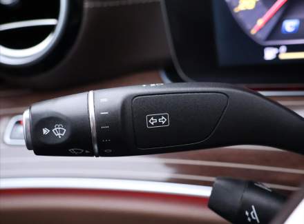 Mercedes-Benz - E-class