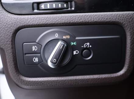 Volkswagen - Touareg