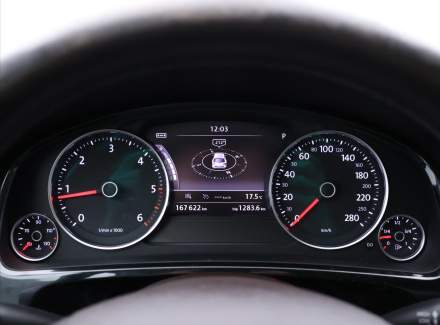 Volkswagen - Touareg