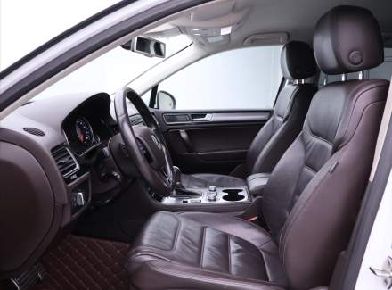 Volkswagen - Touareg