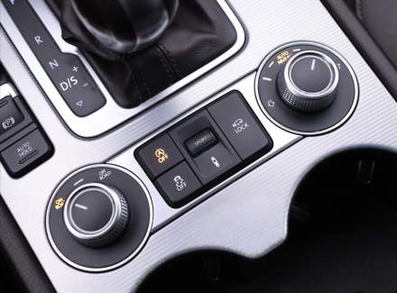 Volkswagen - Touareg