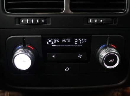 Volkswagen - Touareg