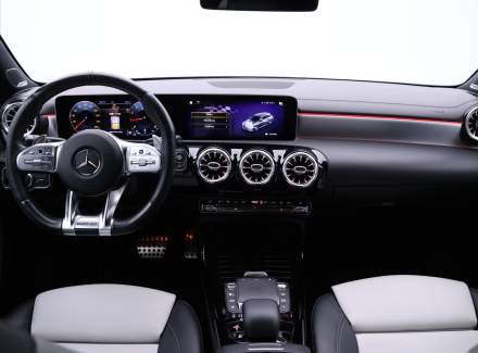 Mercedes-Benz - CLA