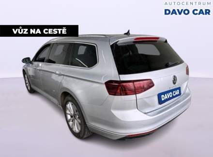 Volkswagen - Passat