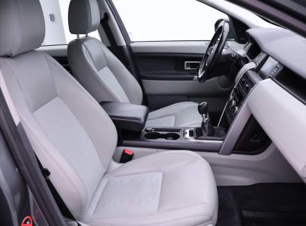 Land Rover - Discovery Sport