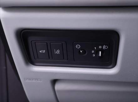 Land Rover - Discovery Sport