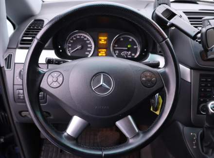 Mercedes-Benz - Viano