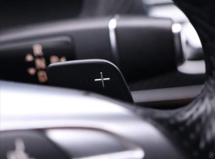 Mercedes-Benz - E-class