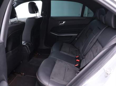 Mercedes-Benz - E-class