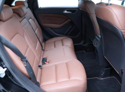 Mercedes-Benz - B-class