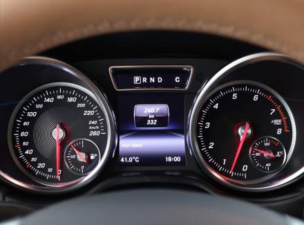 Mercedes-Benz - G-class