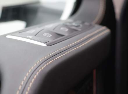 Mercedes-Benz - G-class