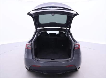 Tesla - Model Y