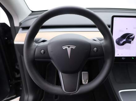 Tesla - Model Y