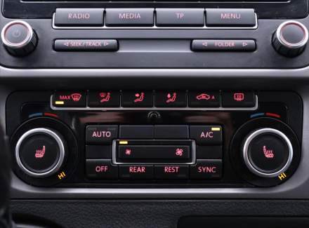 Volkswagen - Caravelle