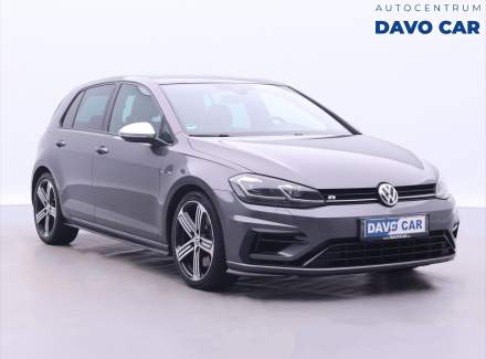 Volkswagen - Golf