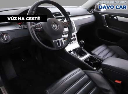 Volkswagen - Passat